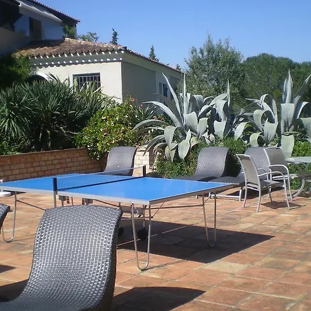 Odalys Caesar Domus 4* Σαιν-Τροπέ